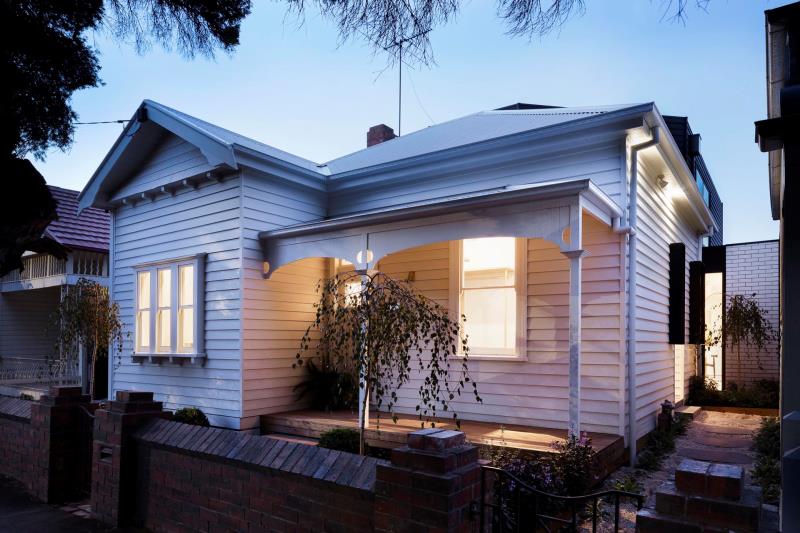 Preston Lane Architects спроектировали реконструкцию существующего нежилого дома в Брансуике, Виктория.