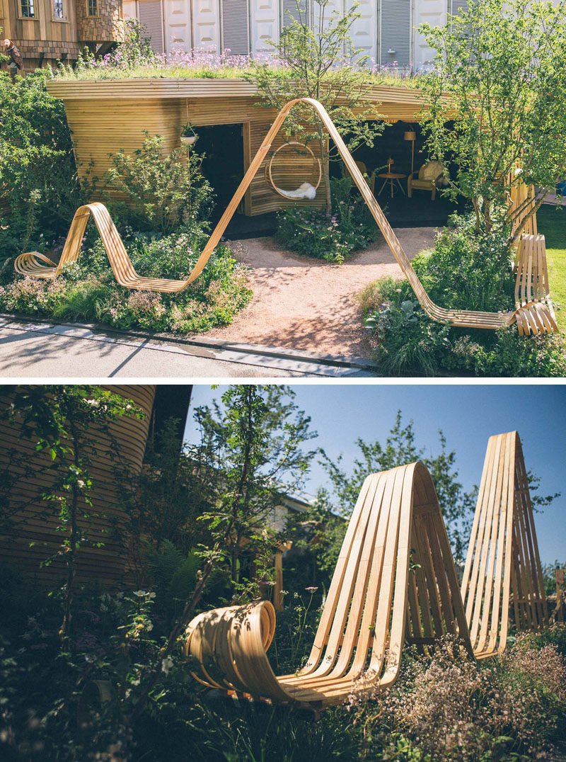 Том Раффилд и Даррен Хоукс спроектировали поразительный деревянный павильон со спирально изогнутой паровой скамьей для Цветочного шоу в Челси. #SteamBentWood # Деревообработка # Дизайн