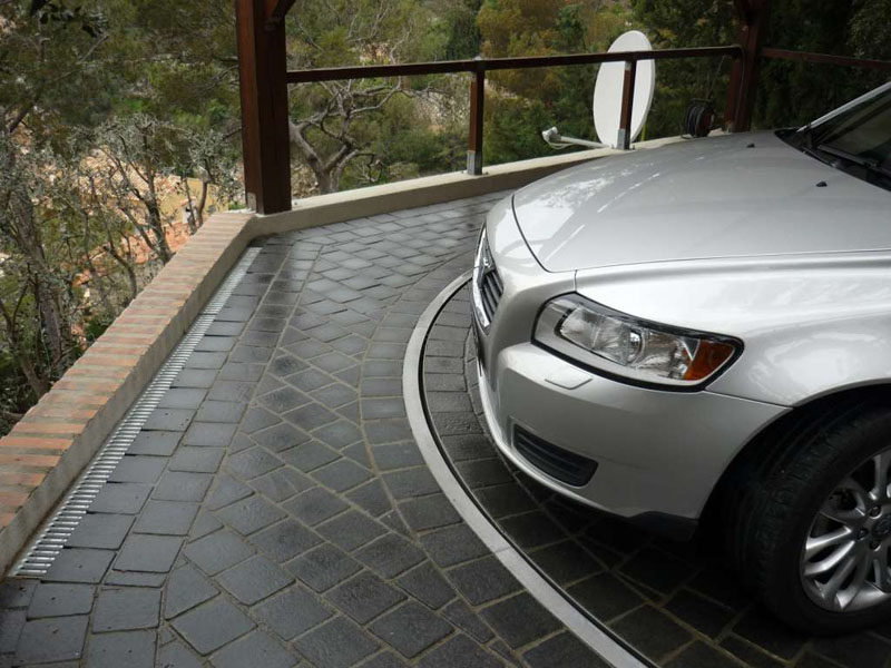  Идеи дизайна гаража - включите автомобильный поворотный стол, если у вас мало места или узкая подъездная дорожка (6 изображений) 