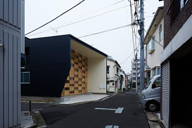  Клетчатый дом от бюро архитекторов Такеши Шикаучи 