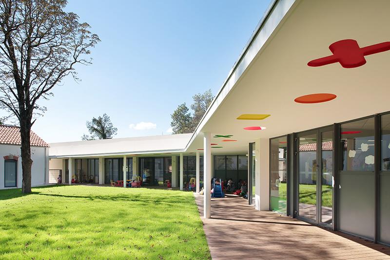 Детский центр Lodève от A + Architecture