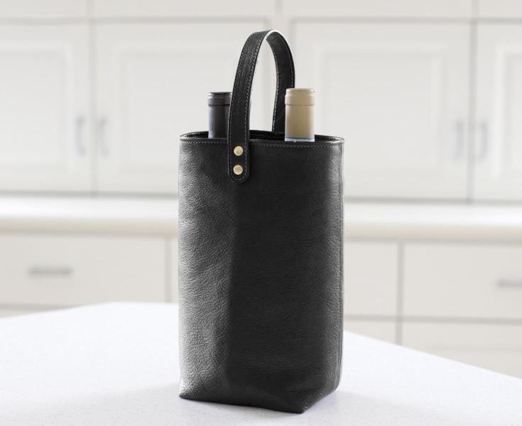 Идея подарка - Современная сумка для вина из черной кожи на двоих.