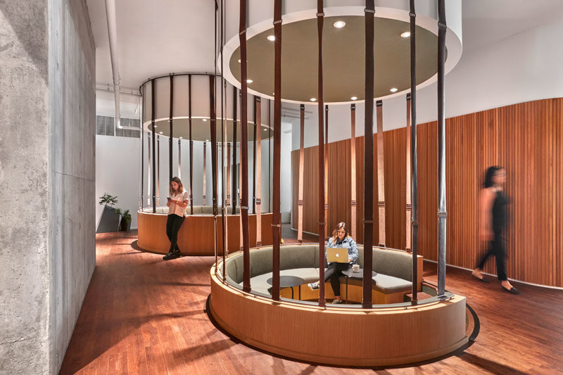 Идеи для рабочего места - Дизайн этого современного общего сиденья был вдохновлен Кольцами Феи, найденными в лесу. # Дизайн рабочего места # Дизайн офиса # Дизайн сиденья # Коммунальные сиденья # Дизайн интерьера