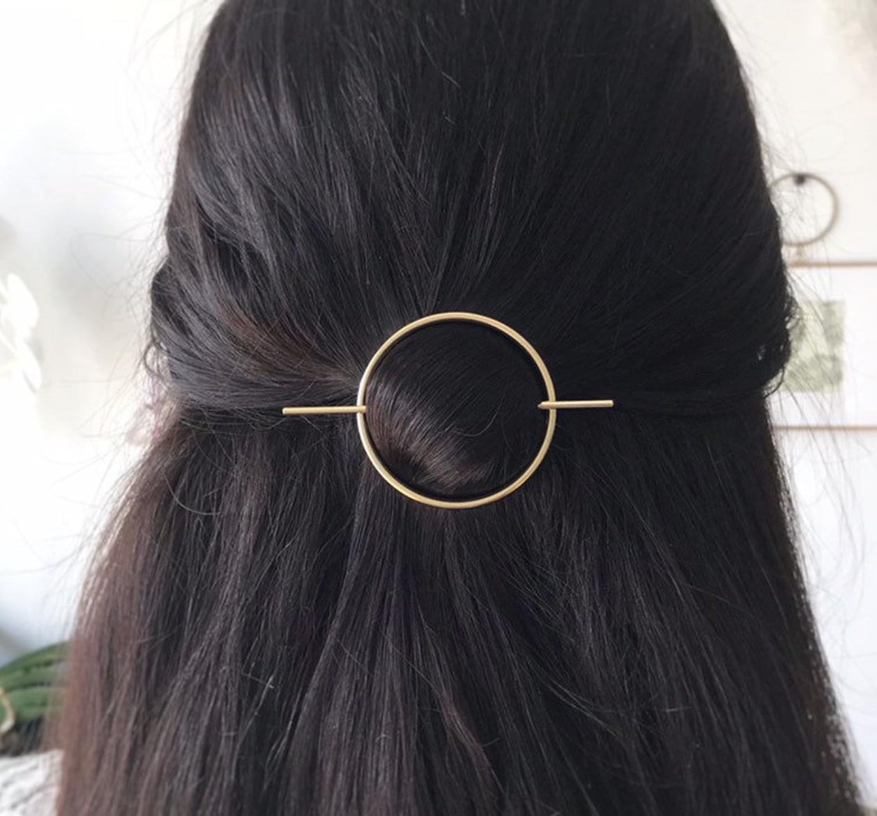 Идея подарка - Золотая заколка для волос