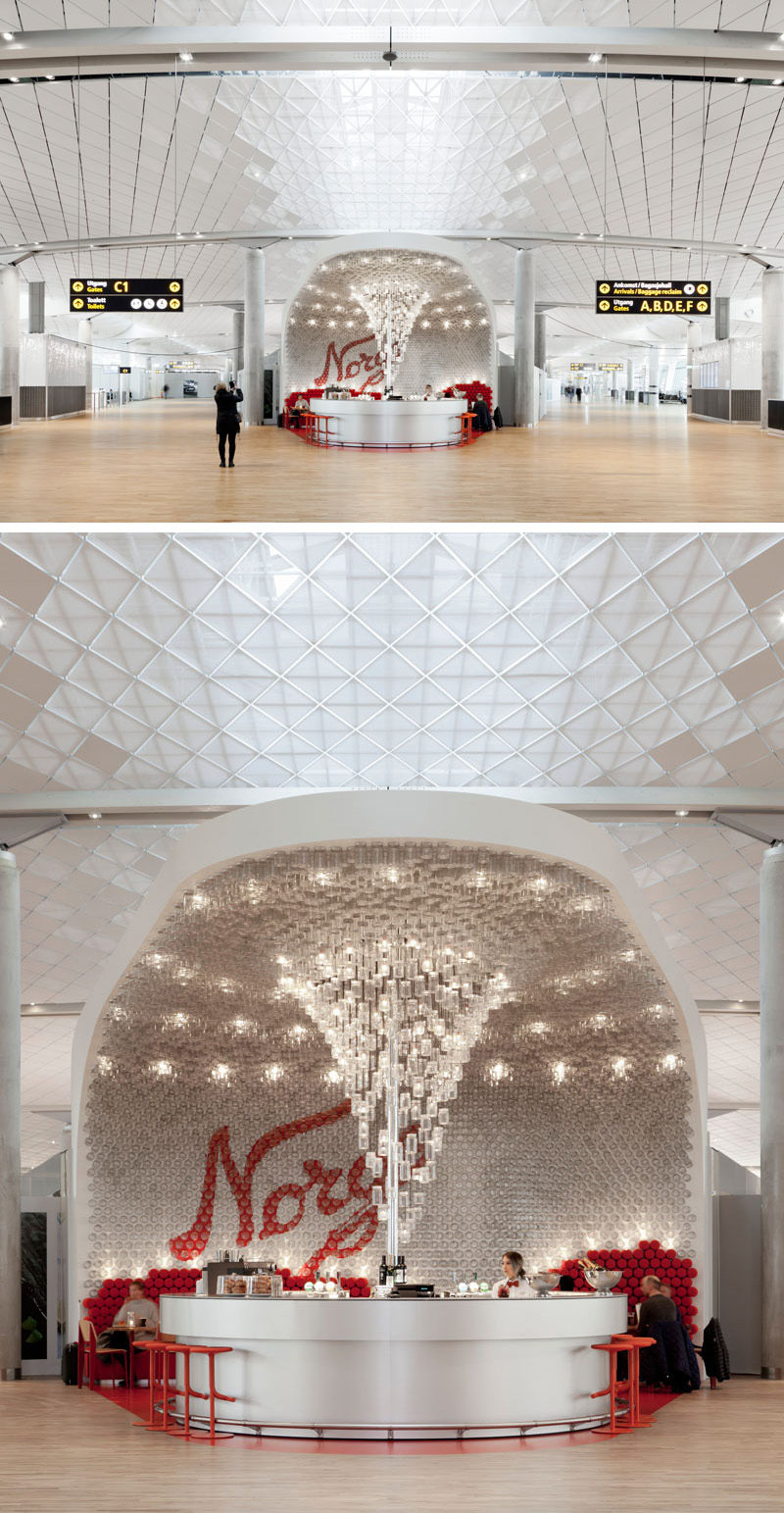 Более 4000 стеклянных банок были использованы для облицовки стен и потолка этого бара в аэропорту Осло