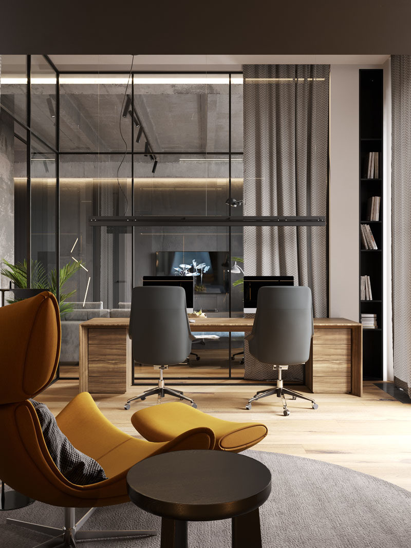 Идеи для домашнего офиса. В этой современной квартире за стеклянной стеной находится домашний офис, предназначенный для двух человек. #HomeOffice #ModernHomeOffice #HomeOfficeIdeas #GlassWall