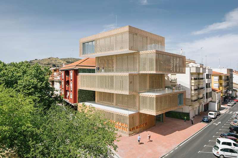 Культурный центр Ла Гота и музей табака от Losada Garcia Architects