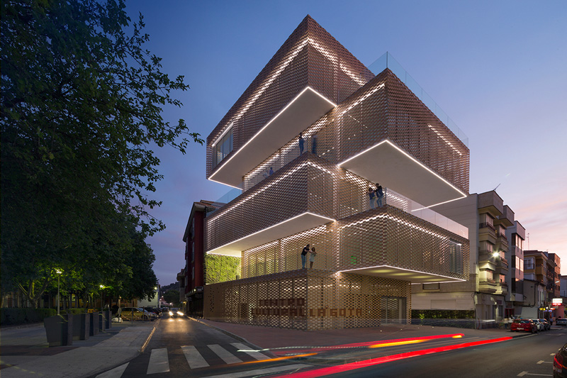 Культурный центр Ла Гота и Музей табака от Losada Garcia Architects