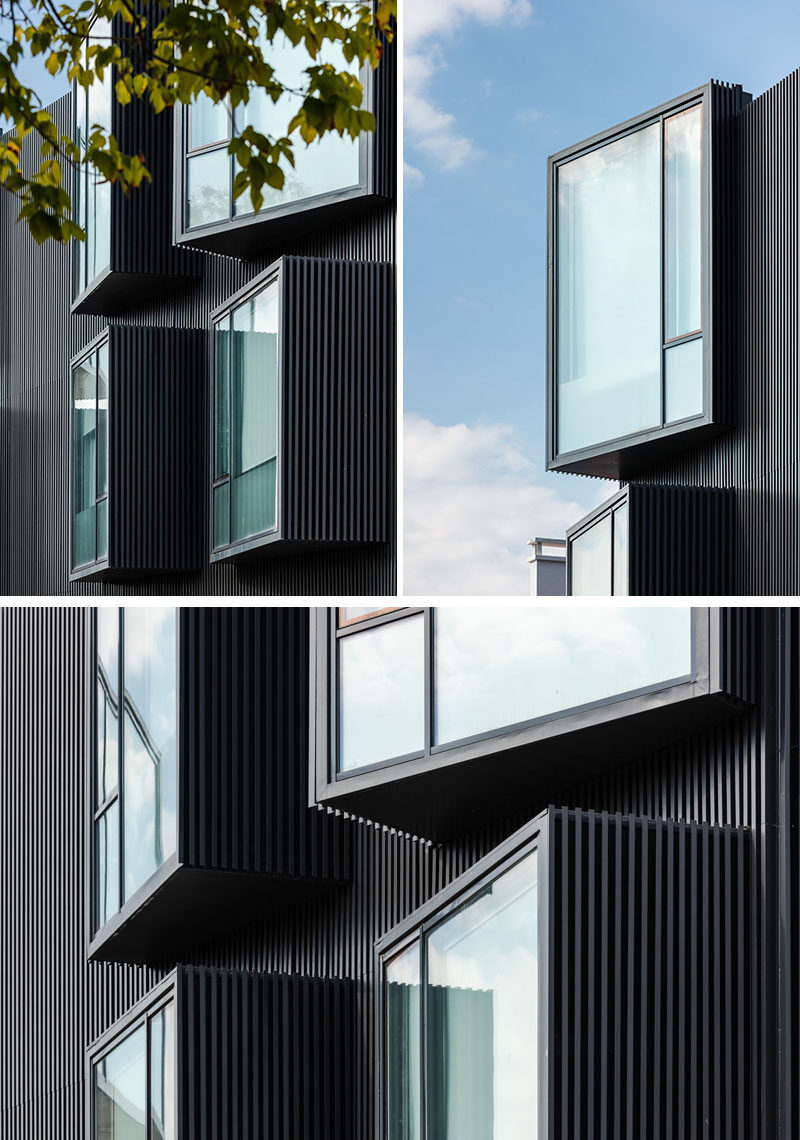 Архитектурная фирма Nuno Piedade Alexandre спроектировала дом престарелых с черным решетчатым фасадом и выступающими под углом окнами. # Архитектура # Окна # BlackBuilding #BuildingDesign