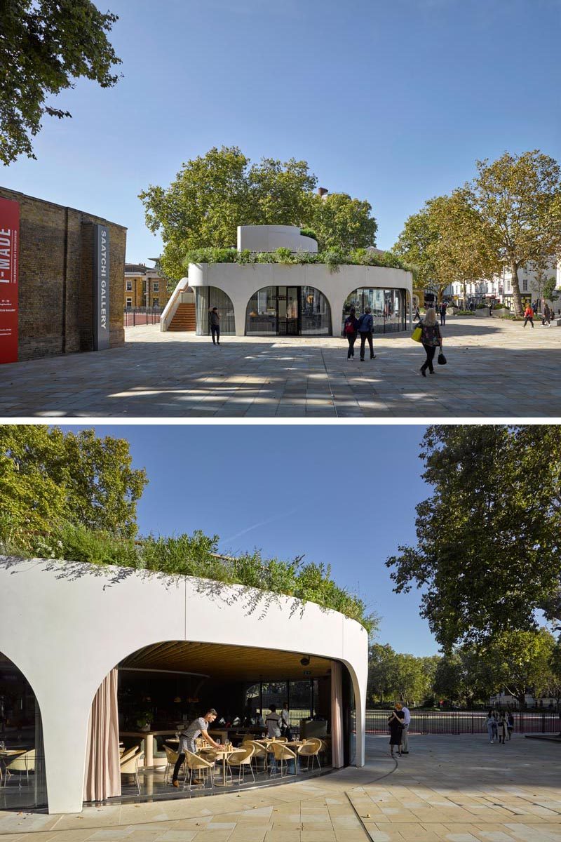 Дизайн этого нового ресторана включает в себя белую бетонную стену, которая вьется вверх от площади и ведет к месту сбора на крыше и в сад. # МодернРесторан # МодернАрхитектура