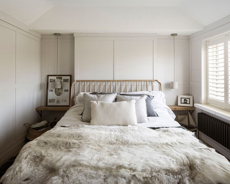 Эта обновленная спальня хранения очарование и характер оригинального дома. # СпальняДизайн 