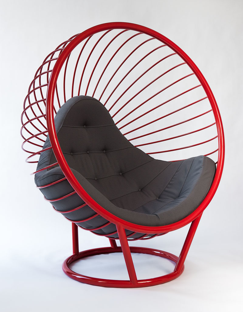 Британский дизайнер Бен Руссо выпустил эту последнюю коллекцию мебели, которая отдает дань уважения оригинальному стулу Bubble 1968 года от Ээро Аарнио. # Пузырьковое кресло # Современная мебель # МебельИдеи # Сиденья