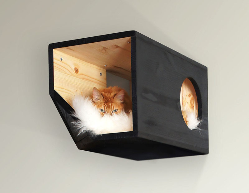 Ильшат Гарипов из Catissa разработал коллекцию современных кроватей для кошек и модульных домиков для кошек, которые сделаны из древесины сосны и отделаны овчиной или искусственным мехом. #ModernCatBed #ModernCatМебель #ModernPetBed #ModularCatМебель #CatBed # PetМебель