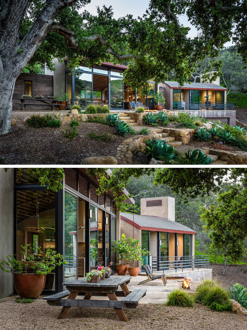 Архитекторы Neumann Mendro Andrulaitis Architects (NMA Architects) спроектировали современный дом в деревенском стиле, расположенный в нетронутом прибрежном лесу Калифорнии вековыми дубами. #RusticModern #ModernHouse #CurvedRoof