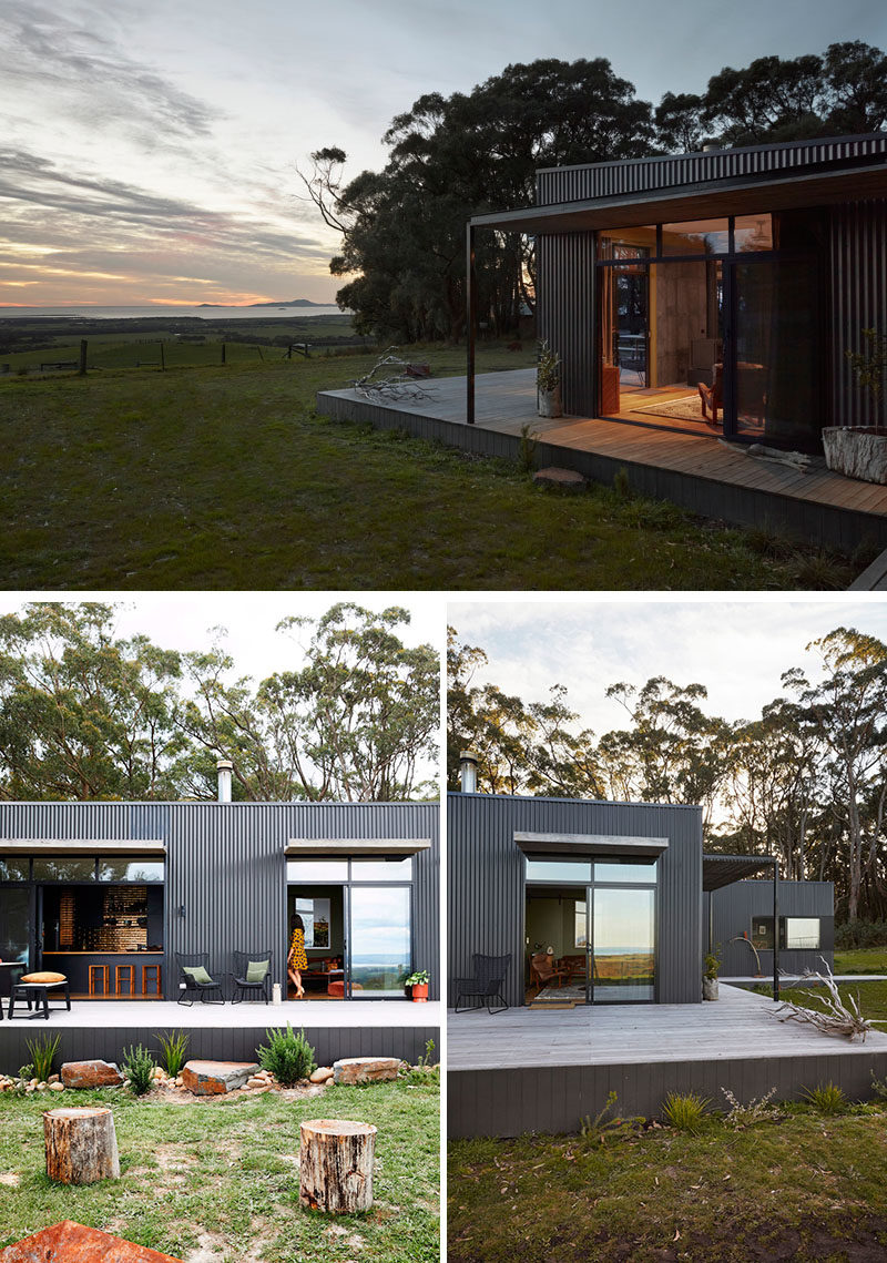 Этот современный австралийский дом имеет частично крытую веранду, покрытую облицовкой Woodland Grey Colorbond, древесиной и натуральными материалами и цветами на протяжении всего проекта. # МодернАрхитектура # Дизайн Дома # Крышка