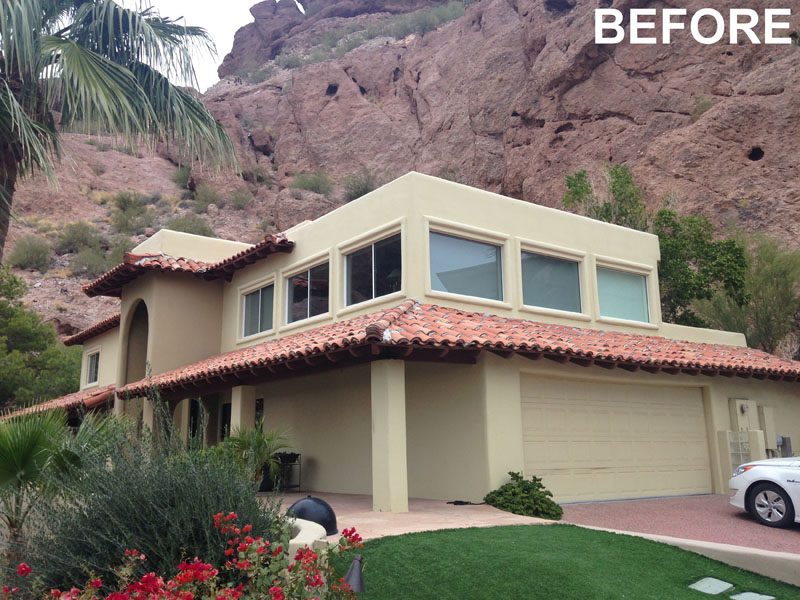  Недавно отель Ranch Mine превратил дом в стиле испанского колониального возрождения в резиденцию «Красные скалы», современный дом, расположенный на склоне горы Кэмелбэк в Фениксе, штат Аризона. #BEFOREPIC 