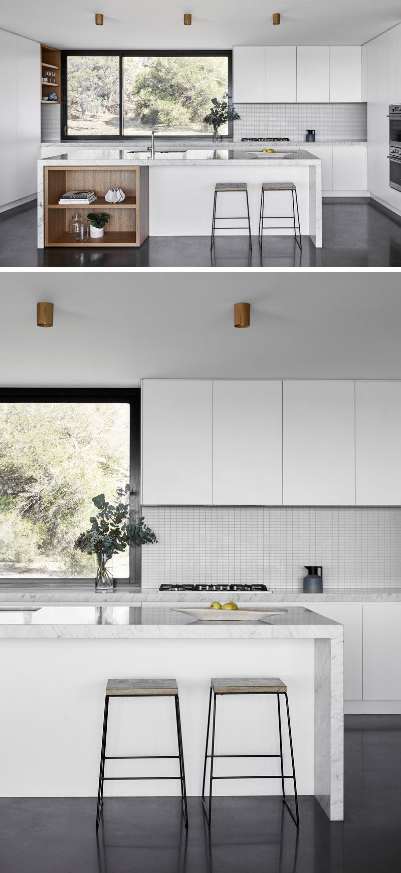  На этой кухне минималистичные белые шкафы сочетаются с деревянными стеллажами, которые резко контрастируют с темным полом и оконной рамой. # СовременнаяКухня # МинималистскаяКухня #KitchenDesign # БелаяКухня 