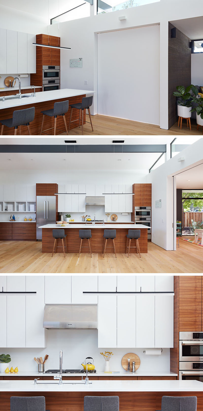Раздвижная дверь может закрыть от основных зон зон дома. На кухне белые минималистичные шкафы сочетаются с деревянными элементами комнаты. #ModernKitchen #KitchenDesign #WoodAndWhiteKitchen