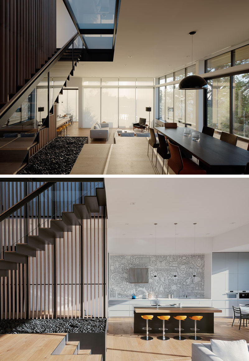 Открытый план этого современного дома показывает гостиную, столовую, кухню и вторую столовую меньшего размера. #InteriorDesign #OpenFloorPlan