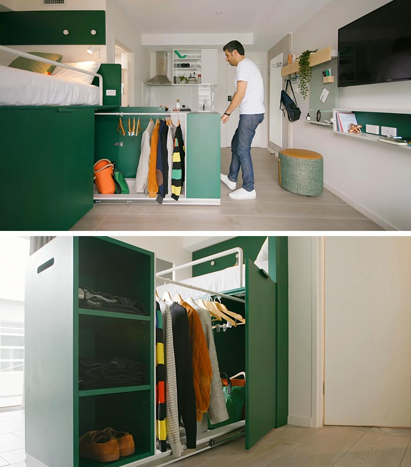 Эта современная кровать-платформа имеет выдвижной шкаф с открытыми стеллажами, штангу для подвешивания одежды и базовую платформу для хранения таких вещей, как обувь и сумки. # Выдвижной шкаф # Выдвижной шкаф # Подкроватное хранилище # ПлатформаКровать # Маленькая квартира