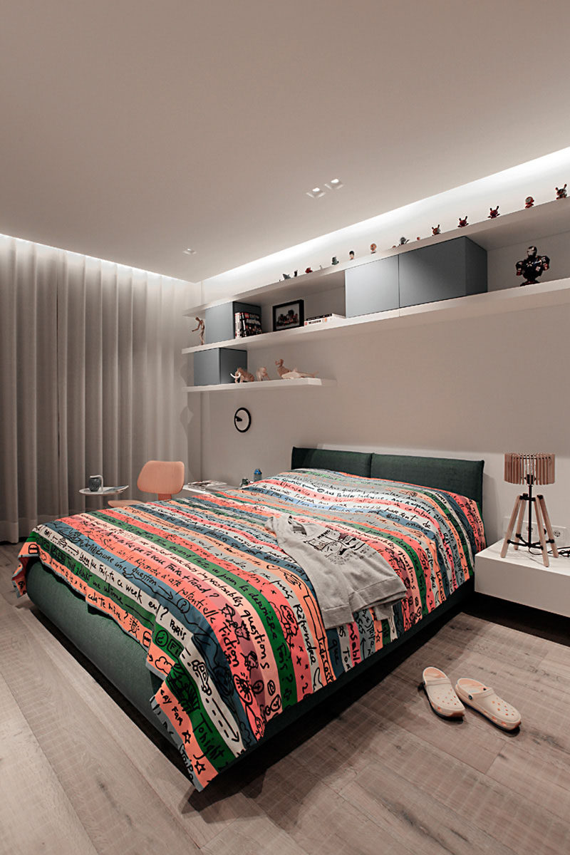 14 вдохновляющих спален для подростков // Изысканные цвета в сочетании с забавным пододеяльником - отличный способ создать комнату, которая может расти вместе с подростком по мере того, как его вкусы меняются по мере роста.