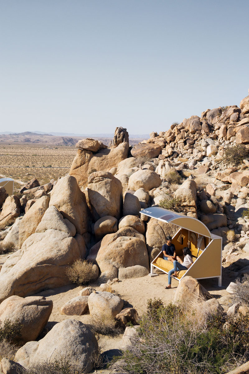 Эти маленькие «повозки», спрятанные в скалистых окрестностях калифорнийской пустыни, могут быть забронированы для художников, писателей, мыслителей, туристов и отдыхающих.