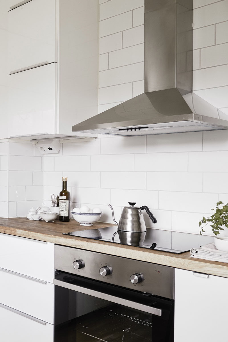 Идеи дизайна кухни - 9 идей фартука для белой кухни // Добавление текстуры с помощью белой плитки метро. кухня вашей мечты.