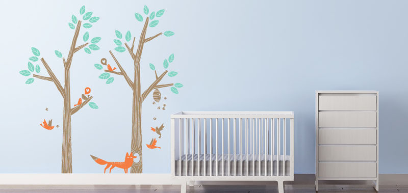 15 идей декора для создания дизайна детской комнаты в лесу // Создайте обстановку в лесу, используя настенные наклейки с деревьями, птицами и животными. #WoodlandNursery #BabyNursery #NurseryArt #ModernNursery